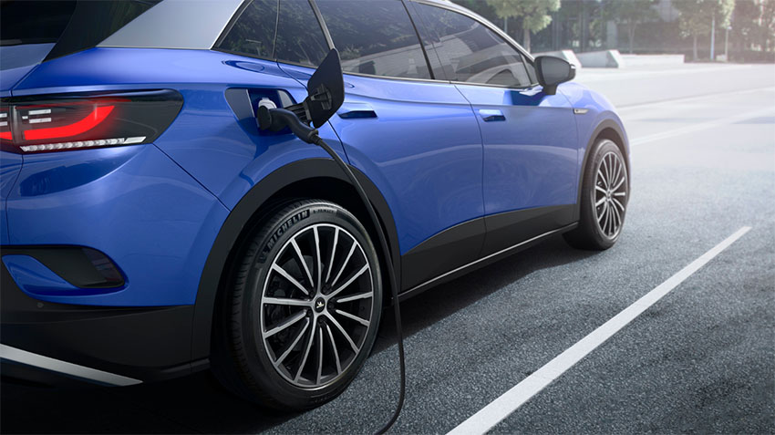 Optimiza la vida útil de los neumáticos para vehículos eléctricos urbanos: tips imprescindibles