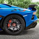 Descubre los mejores neumáticos para tu Lamborghini Aventador SVJ